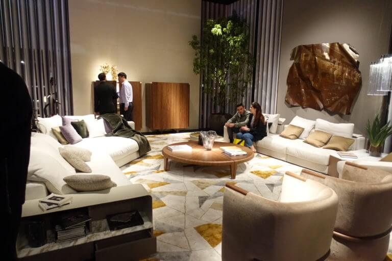 空間における配色同化