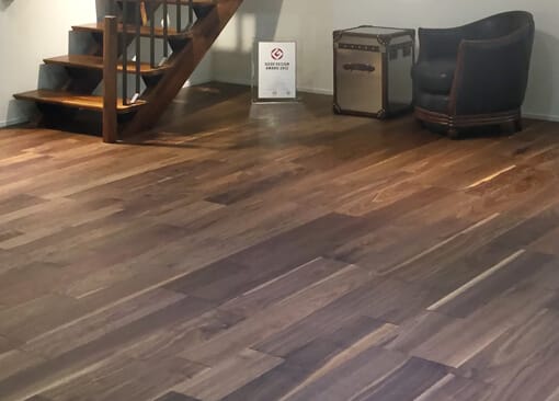 ブラックウォルナットのフローリング：経年変化前